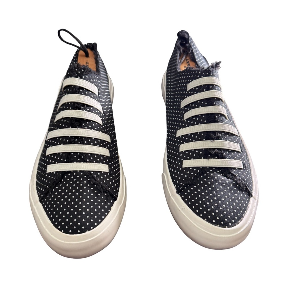 Rocket Dog Black and White Polka Dot Sneakers